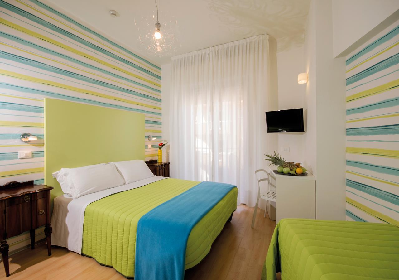 Hotel Trafalgar Rimini Eksteriør bilde